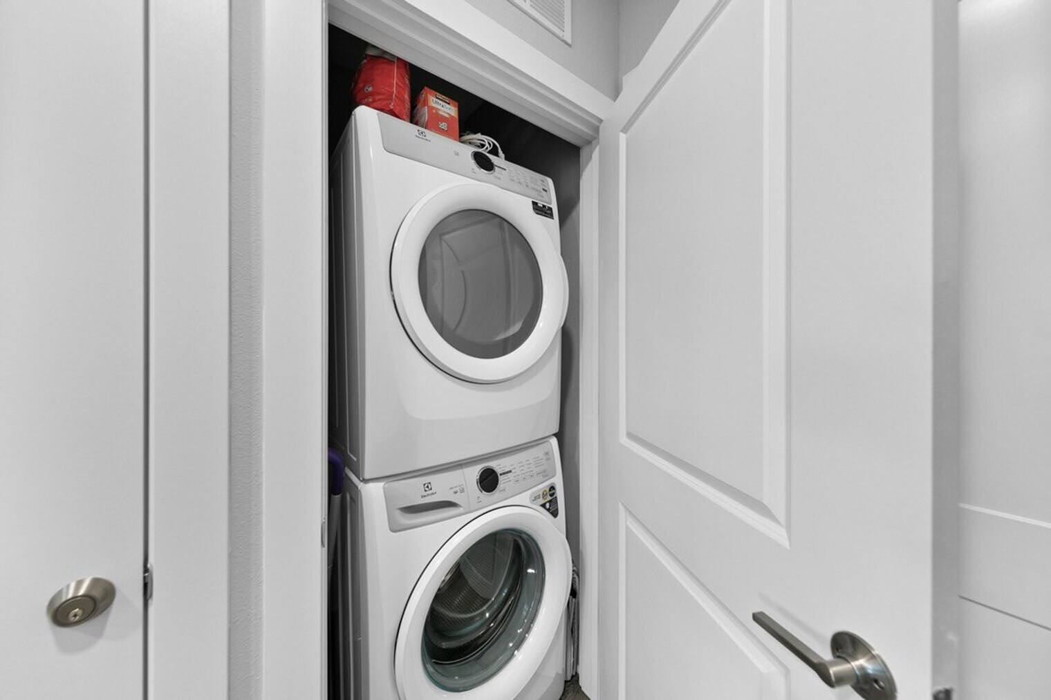 Building Photo - 11830 Buckfield Cir