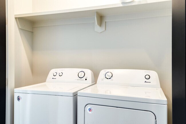 Building Photo - 1112 Harmony Way