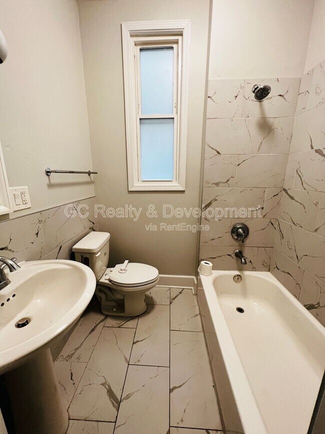 Building Photo - 6401 S Eberhart Ave