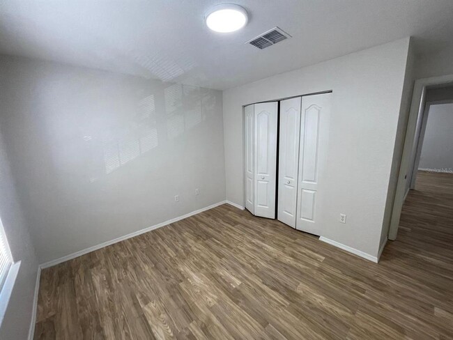 Building Photo - 3313 S Kirkman Rd
