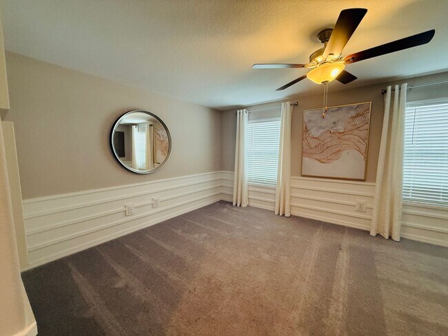 Building Photo - Townhouse in Land O' Lakes - The Townes at Lake Thomas