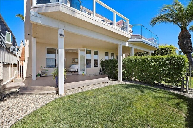 Building Photo - 24482 Alta Vista Dr
