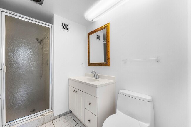 Building Photo - 3475 S Ocean Blvd