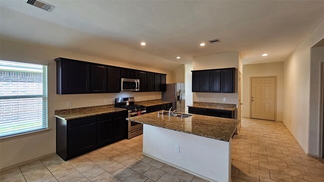 Building Photo - 23707 Water Hickory Dr