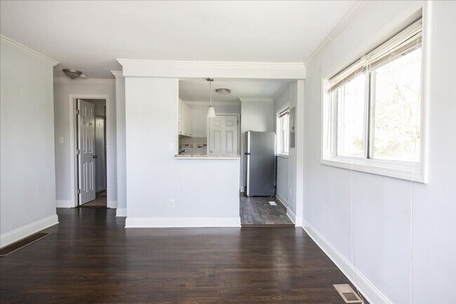 Building Photo - 1096 Herndon St NW