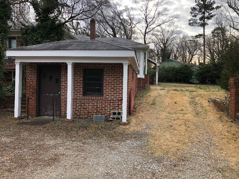 Building Photo - 11500 Elmwood Ln