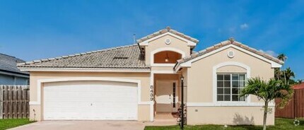Building Photo - 8439 SW 157th Pl