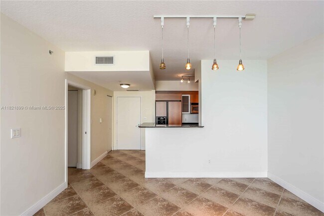 Building Photo - 335 S Biscayne Blvd