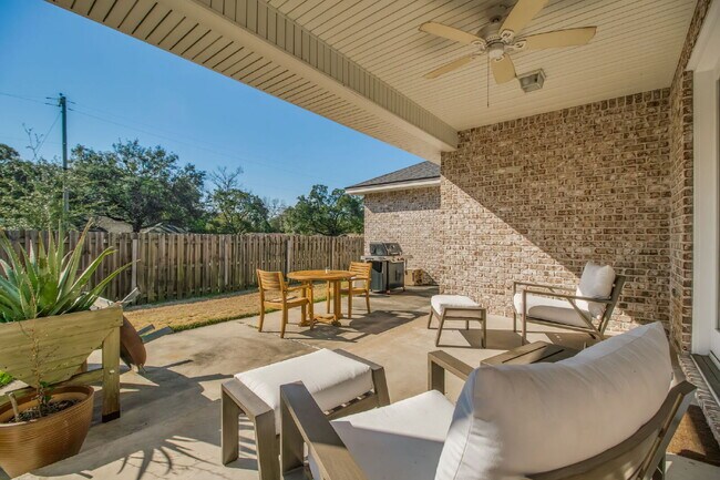 Building Photo - Beautiful 3BR / 2BA Home – Built 2019 – Fort Walton Beach