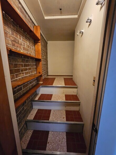 In Unit Storage - 840 Dunlop Ave