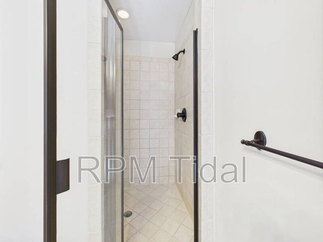 Building Photo - 4905 Burnley Dr