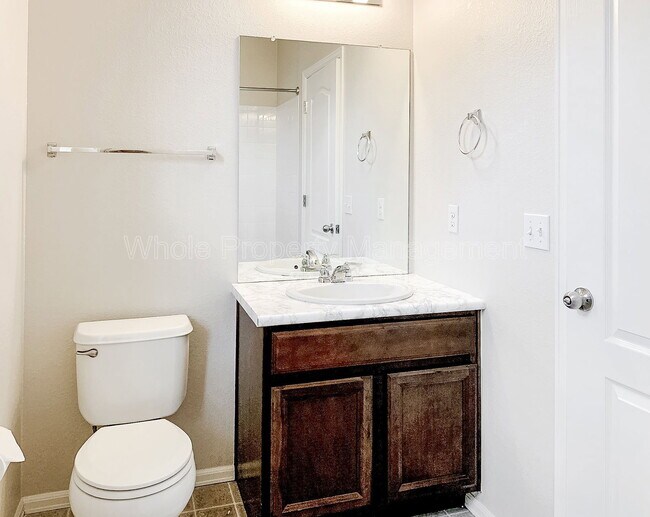 Building Photo - 15450 Carob Cir