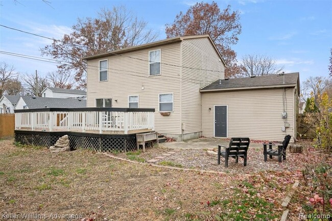 Building Photo - 33533 Rhonswood St