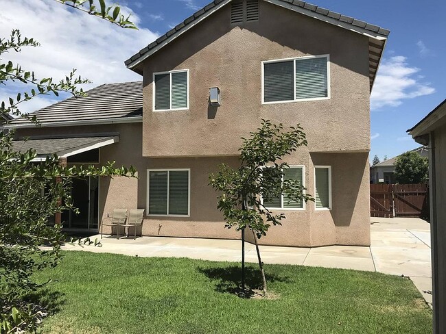 Building Photo - 3639 N Kilroy Rd