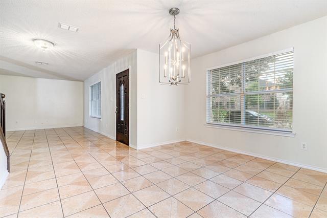 Building Photo - 1810 Cedar Ridge Dr