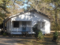 Building Photo - 103 Gordon St