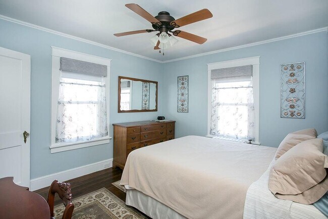 Building Photo - 17 Annandale Terrace