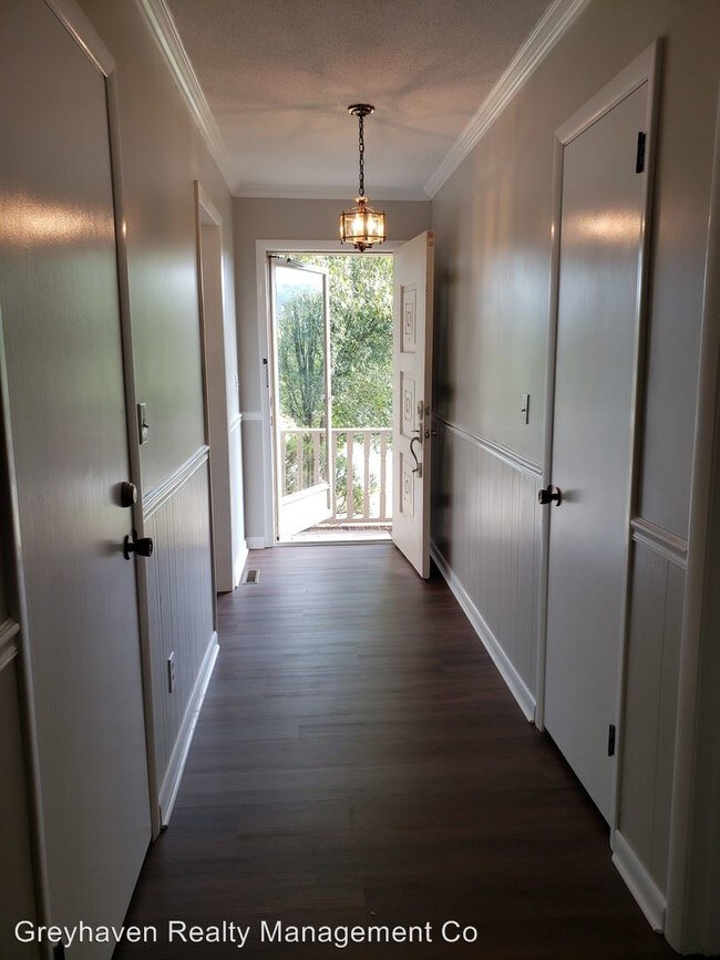 Building Photo - 3 br, 2.5 bath House - 4461 Suhrie Rd