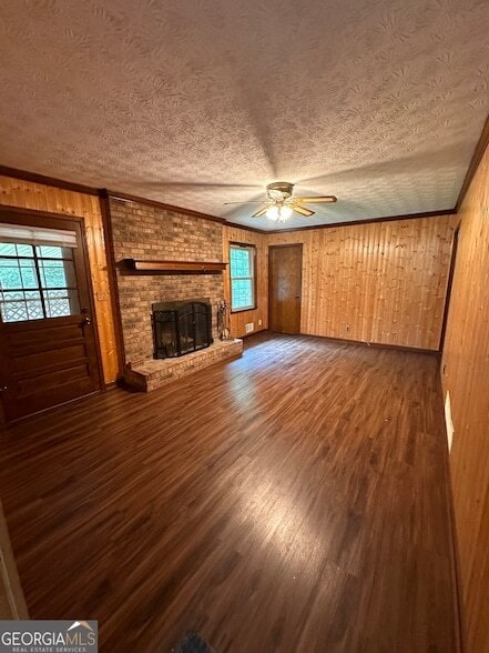 Building Photo - 145 Redwood Cir