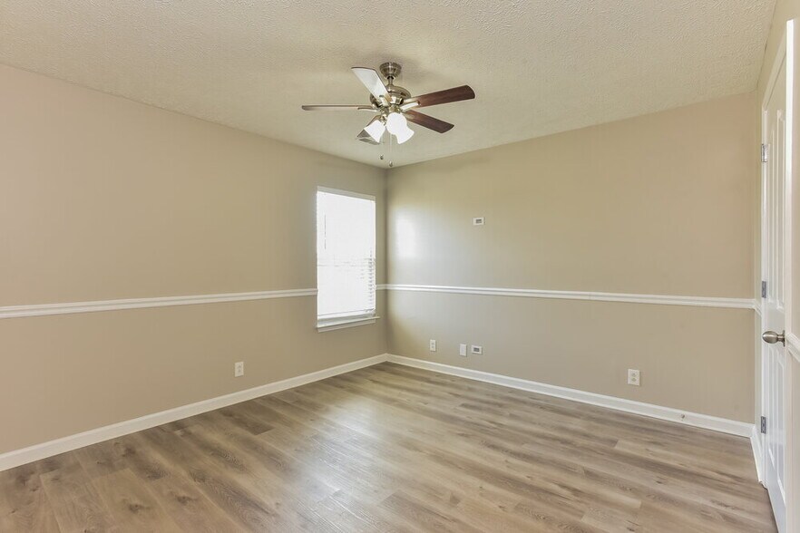 Building Photo - 105 Meigs Dr