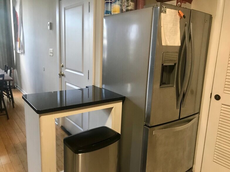 Kitchen and living room - 526 St Paul St