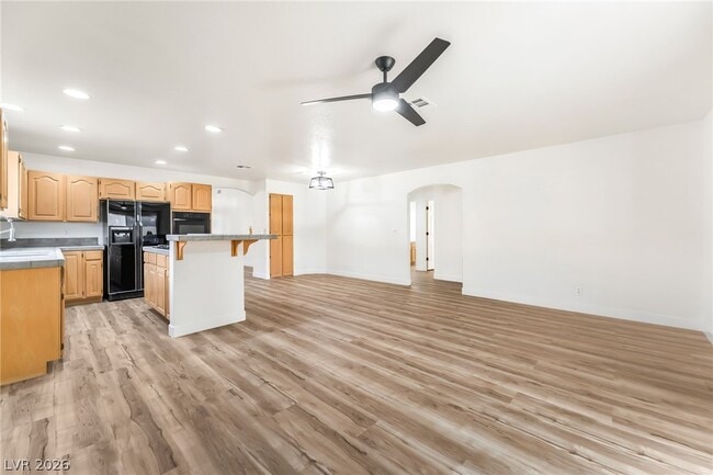 Building Photo - 17 Sandwedge Dr