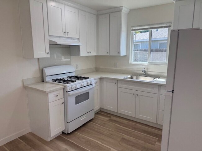 Building Photo - Bishop Street (605)