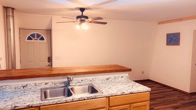 Building Photo - 1601 N Basie Point Cir
