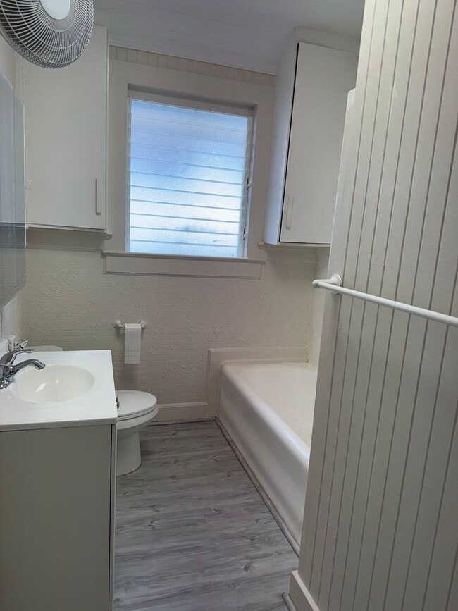 Building Photo - Lower Wilhelmina Rise, Spectacular Ocean, ...
