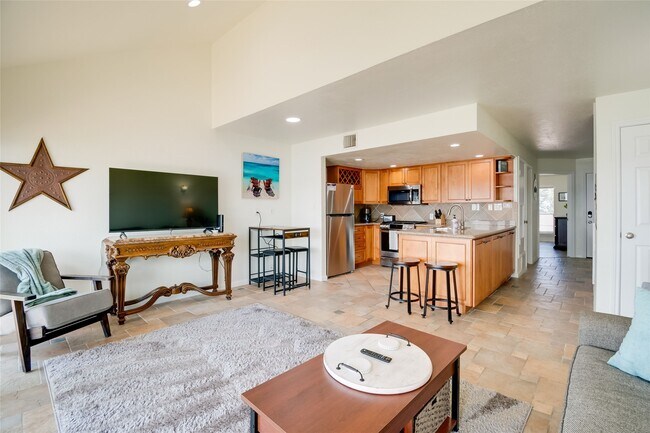 Building Photo - 7041 Kingston Cove Ln