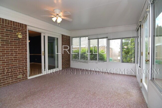 Building Photo - 4625 Oak Pointe Dr