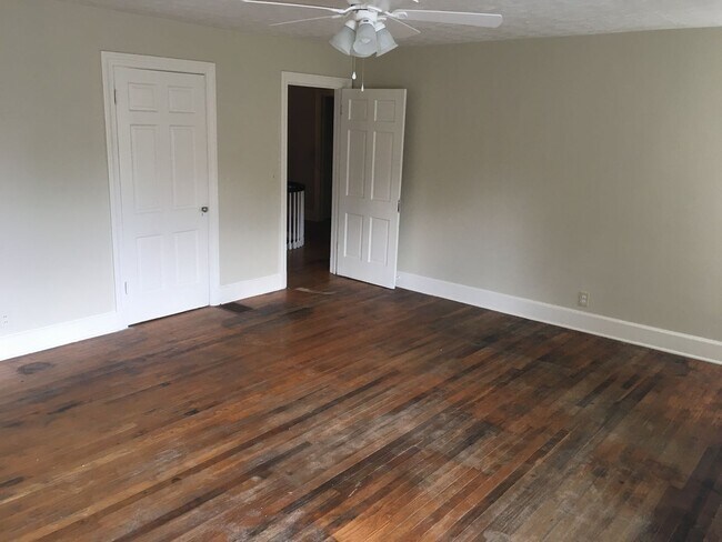 Building Photo - 1143 A&amp;B N Broad St.