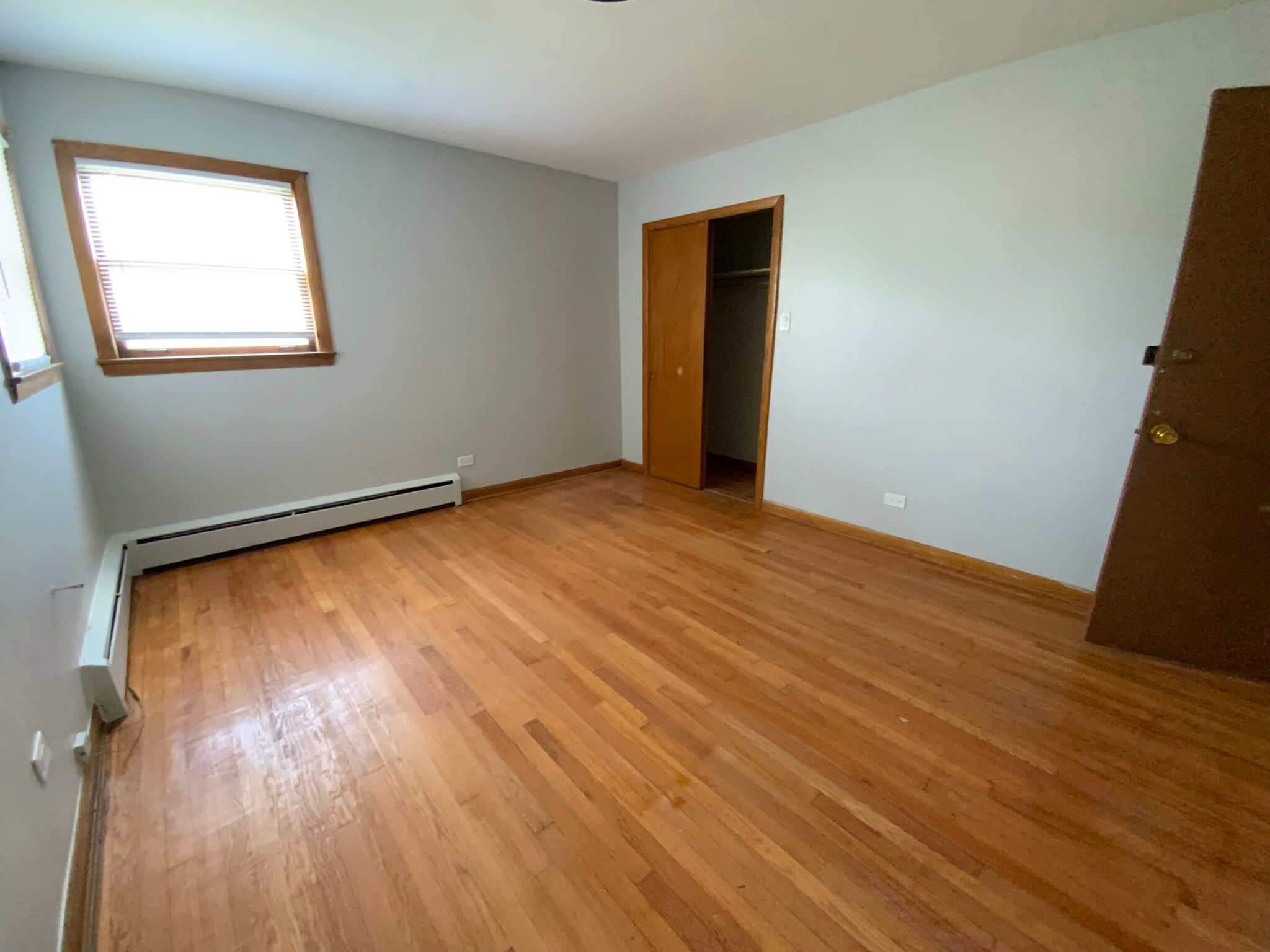 BEDROOM (14FTX12FT) - 2228 W 71st St