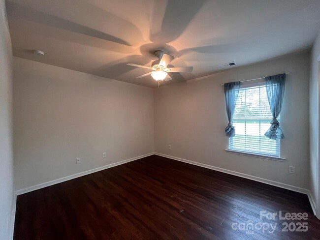 Building Photo - 14007 Highland Meadow Rd