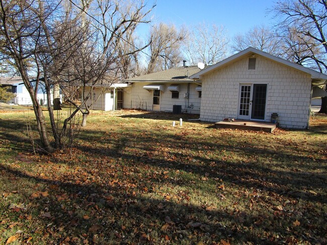 Building Photo - House on Browning.