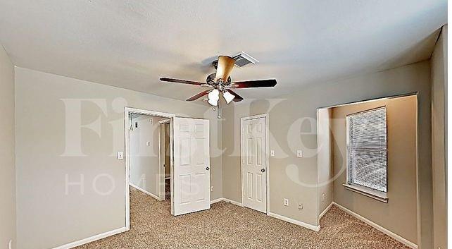 Building Photo - 2932 La Estancia Ln
