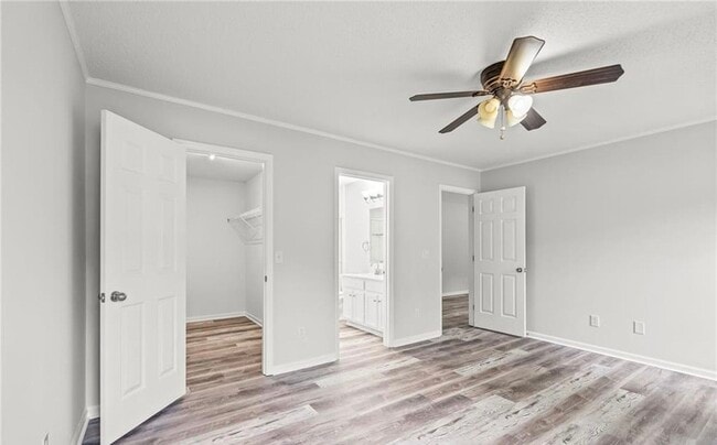 Building Photo - 3775 Wavebrook Ct