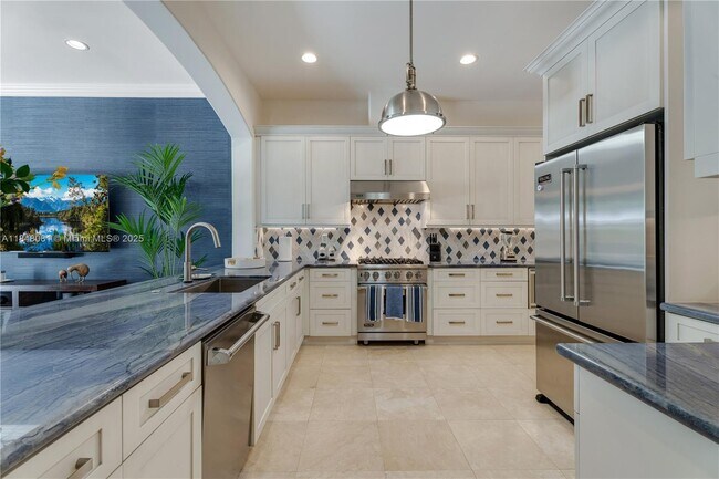 Building Photo - 10175 SW 75th Pl