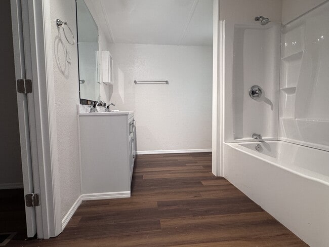 Building Photo - 2916 Guava Ct