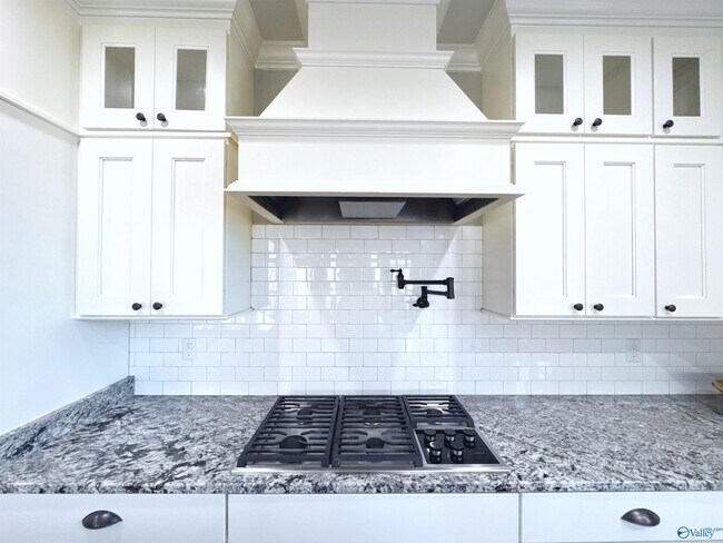 Building Photo - 1 Sylvias Wy