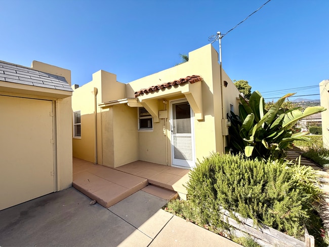 Building Photo - 1325 Laguna St