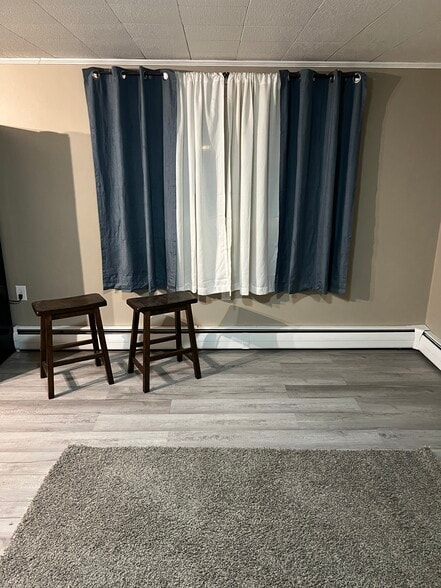 Building Photo - 328 Jamestown Rd