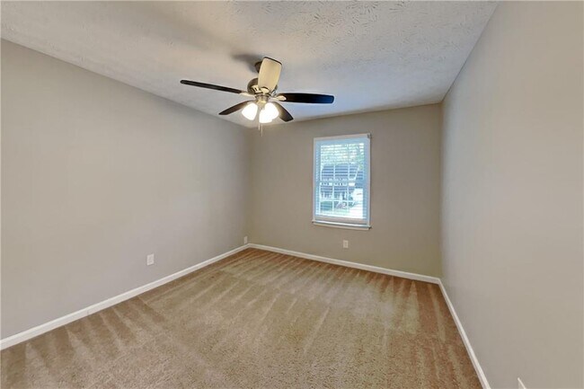 Building Photo - 5051 Sugar Creek Dr