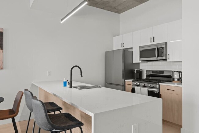 Building Photo - 1222 N 2nd St