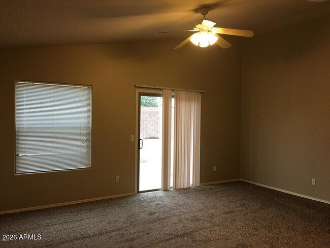 Building Photo - 25214 W Clanton Ave