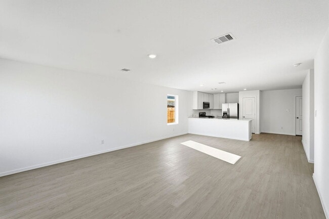 Building Photo - 2821 Cedar Dr