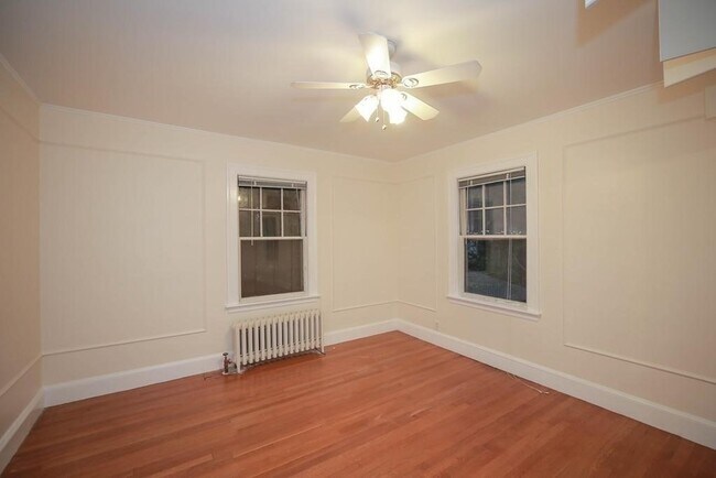 Building Photo - 35 Greycliff Rd