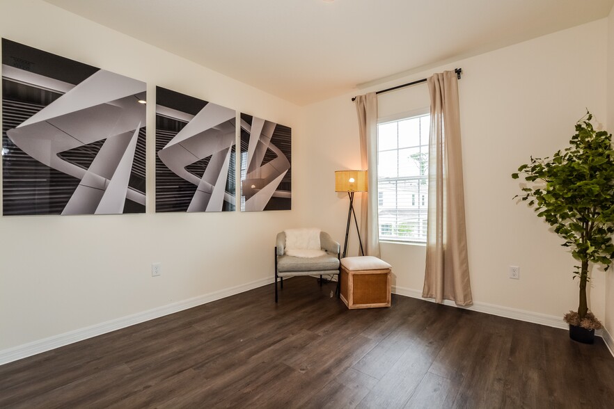 Building Photo - 120 ORMOND GRANDE Blvd