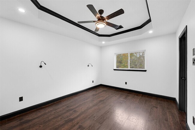 Building Photo - 13104 Donegal Way