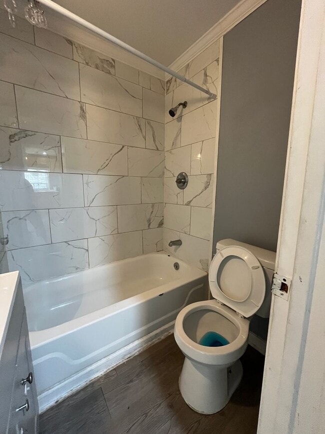 Building Photo - 2635 Royal St